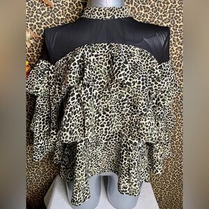 🦋B2G1🦋P•LUCA MILANO Tiered Ruffle Animal Print Mock Neck Blouse | MEDIUM |